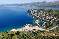 Riwiera Okrug-Trogir - Plaża Kava  zachodnia strona - Ocena jakości morza na plażach